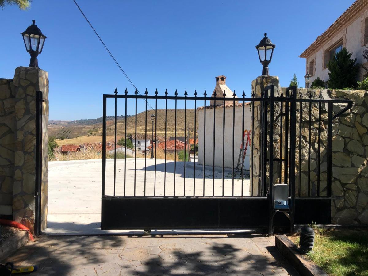 Casa Rural El Castillo De Ciruelas Luaran gambar